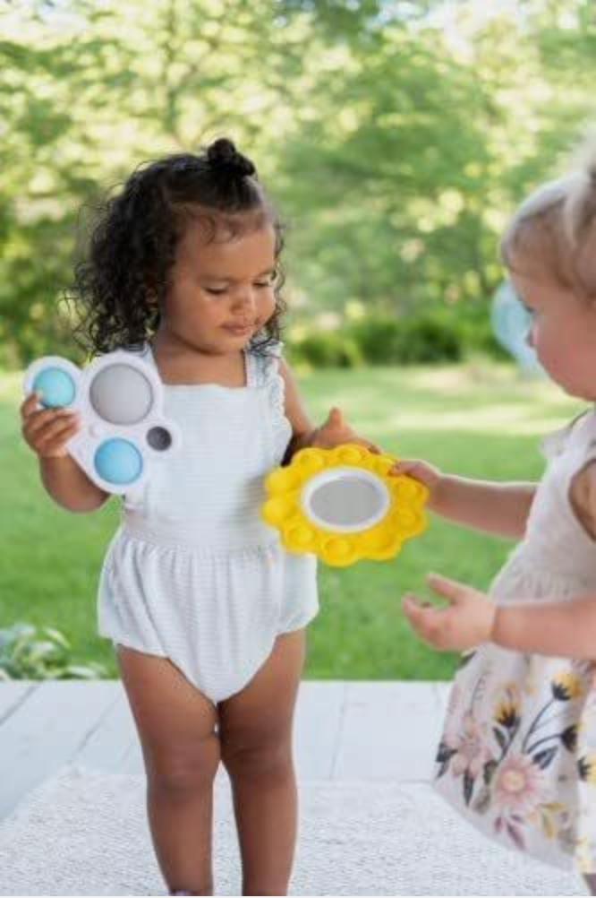 Fat Brain Dimpl Billow & Bright – Sensory Bubble Toy