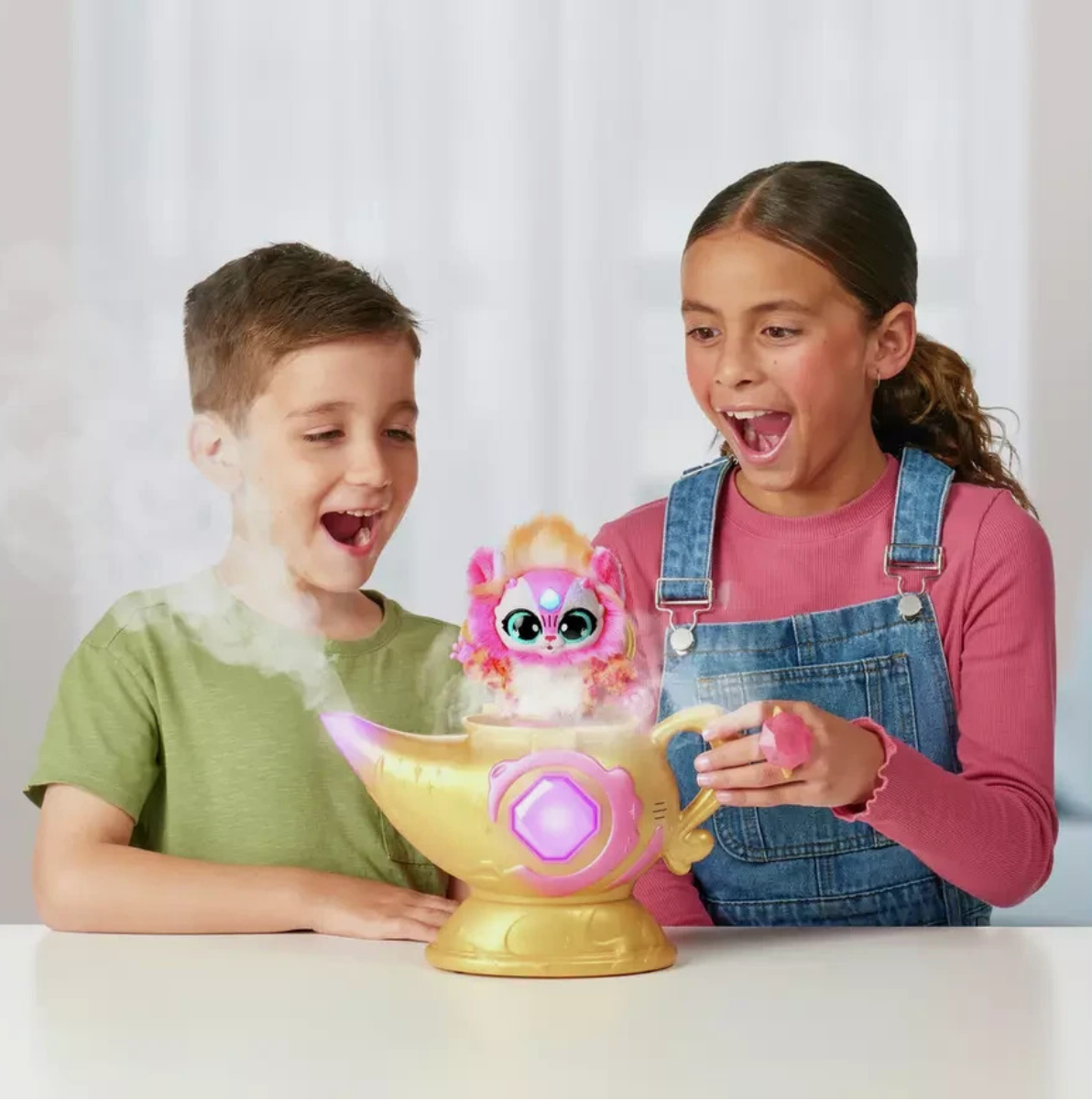 Magic Mixies Magic Genie Lamp – Pink – 8” Plush Toy with 60+ Lights & Sounds