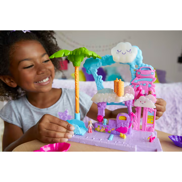 Polly Pocket Flamingo Fun Car Wash Playset – Color Change Car, Dolls & Water Play Features