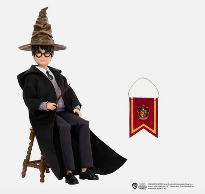 Harry Potter with The Sorting Hat Figure With Accessories