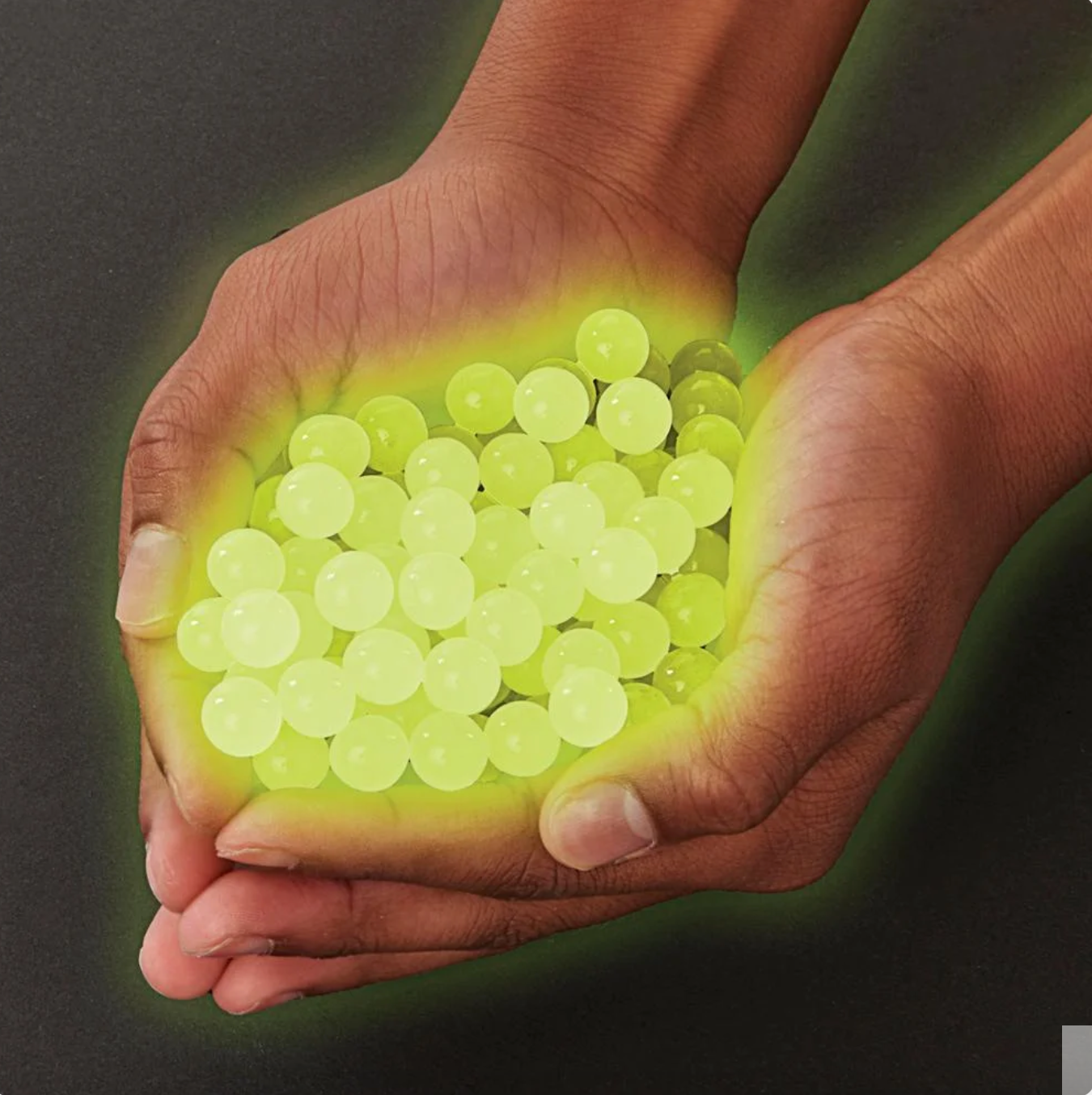 Orbeez Glow in The Dark Feature Pack with 1500 Water Beads