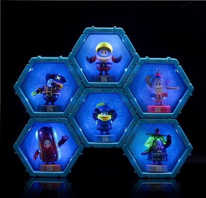 WOW! PODS Fall Guys: Ultimate Knockout – Astronaut Light-Up Bobble-Head Figure